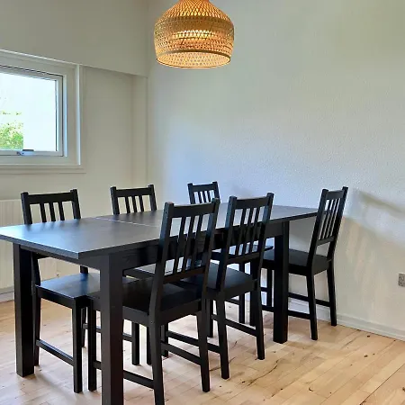 Cozy 3 Bedroom Located In Хернинг